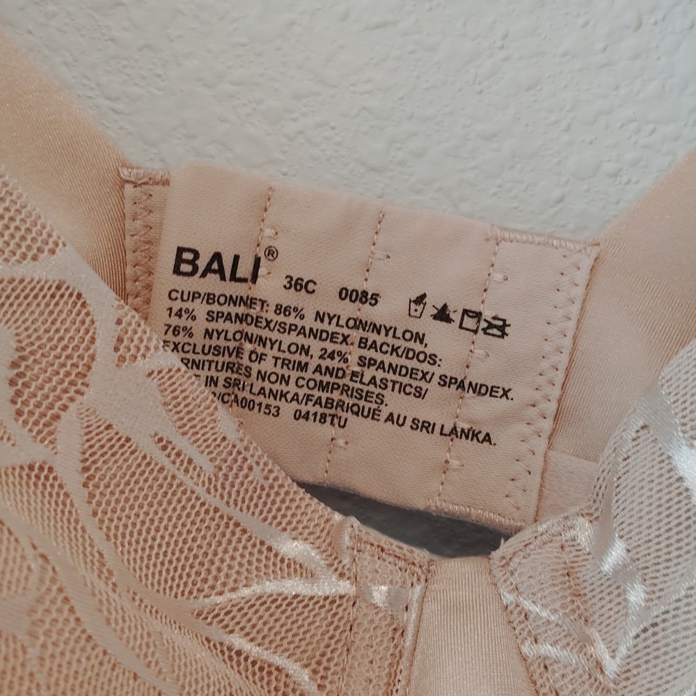 Bali Lift Full Coverage Bra - Picture 4 of 7
